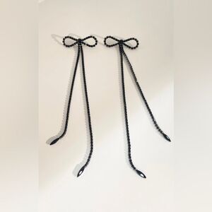 Elegant Black Bow Earrings A987